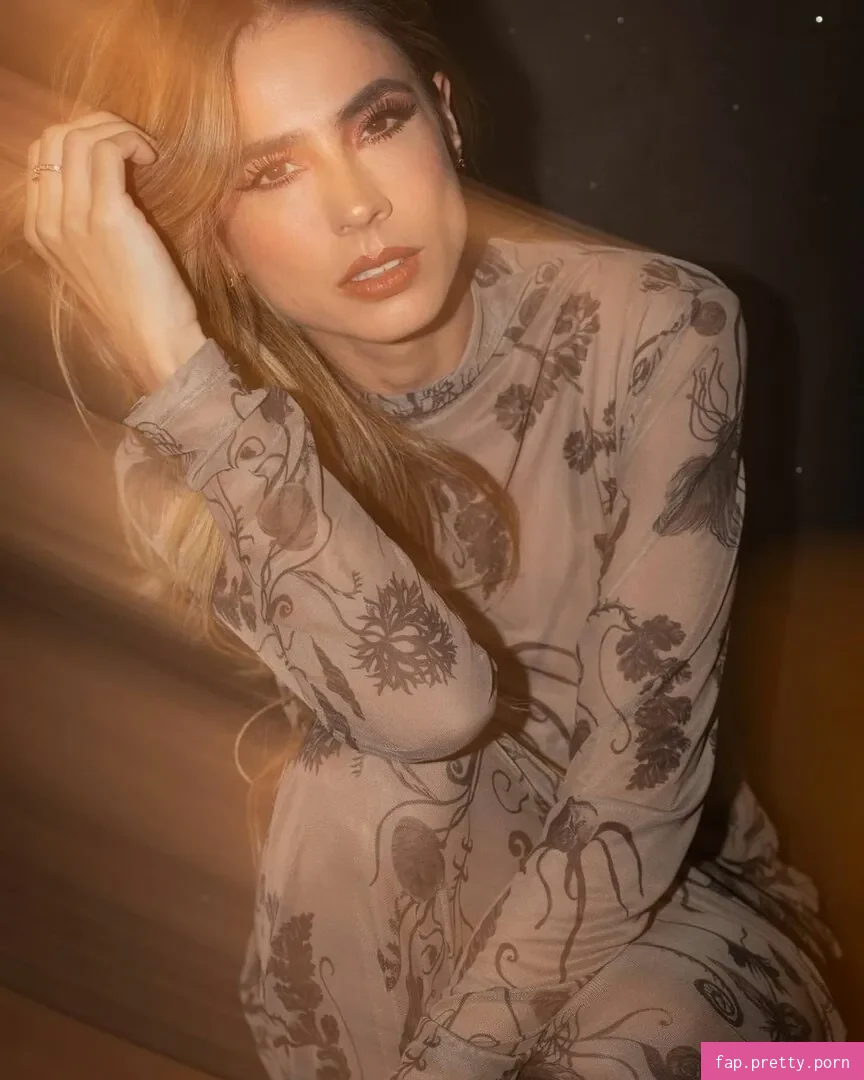 Carla Giraldo - Photo #02