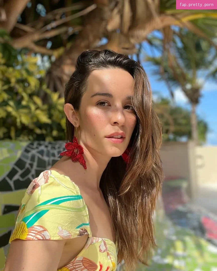 Catalina Garcia - Photo #01