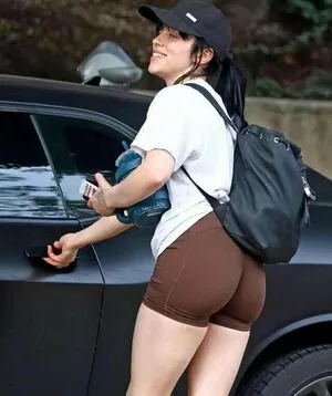 Celebrity Guilty Pleasures & Underrated Women