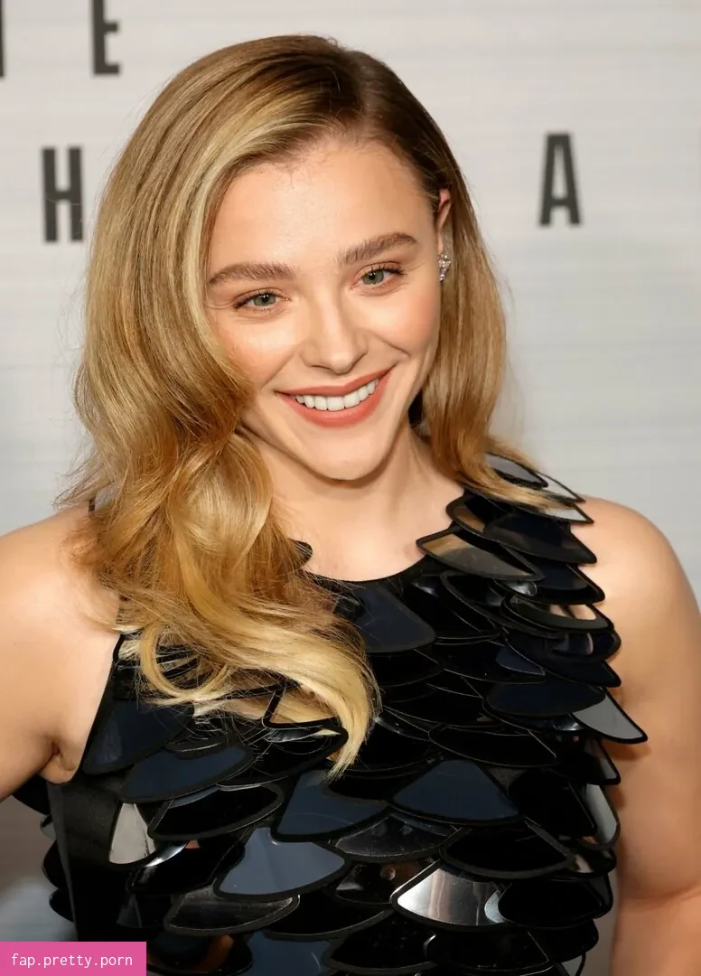 Chloe Grace Moretz - Photo #05
