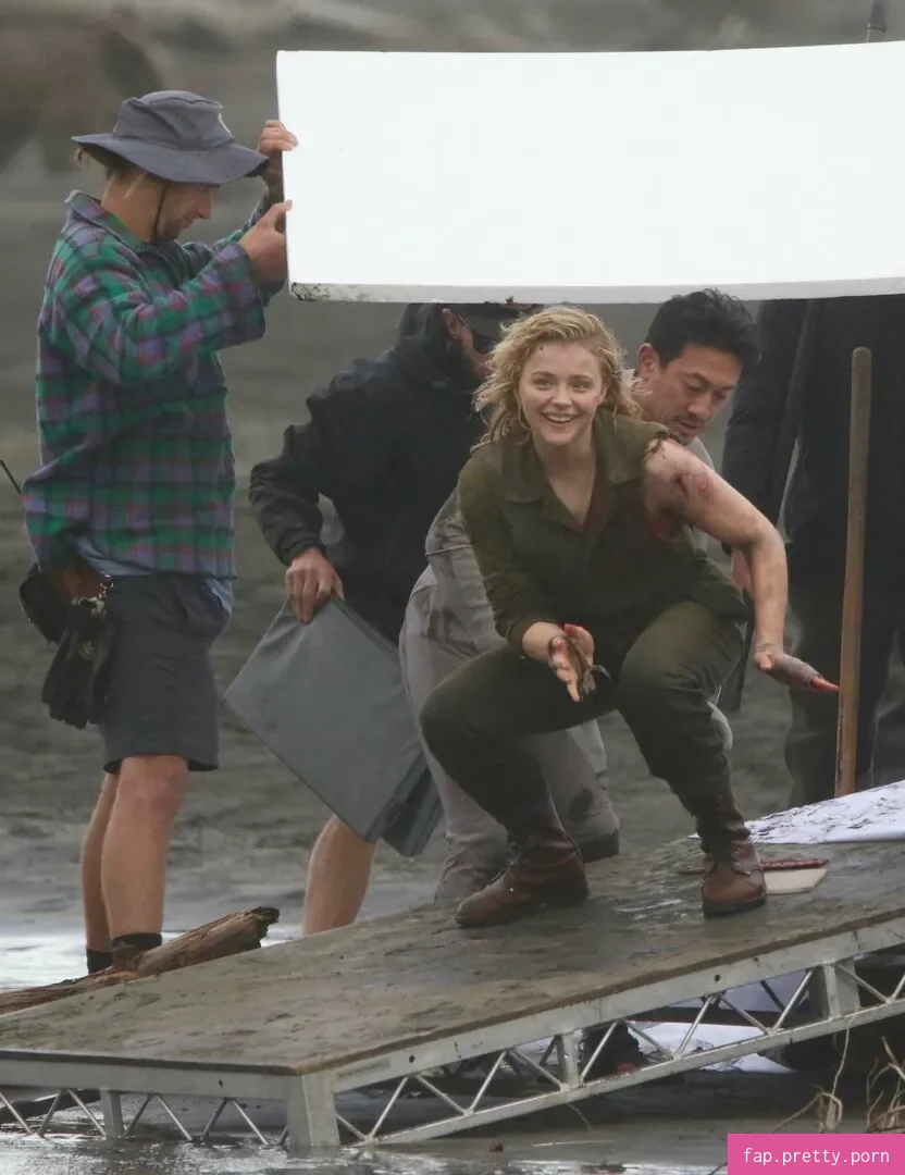 Chloe Grace Moretz - Photo #09