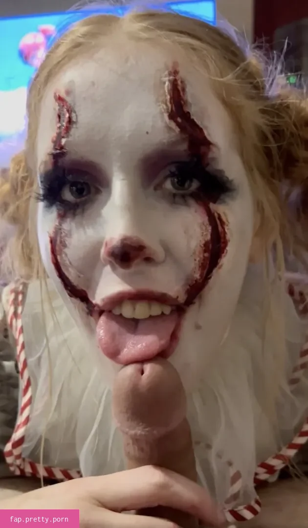 Clown Girls - Photo #43