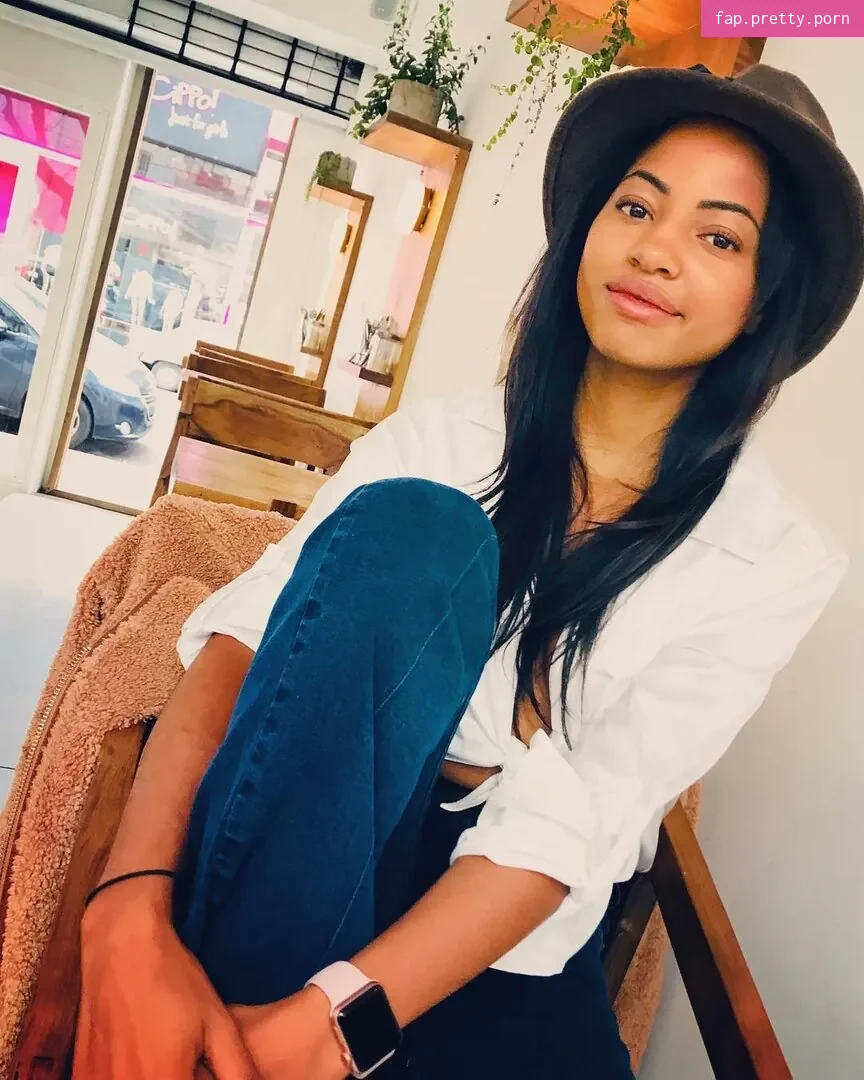 Camille Hyde - Photo #17
