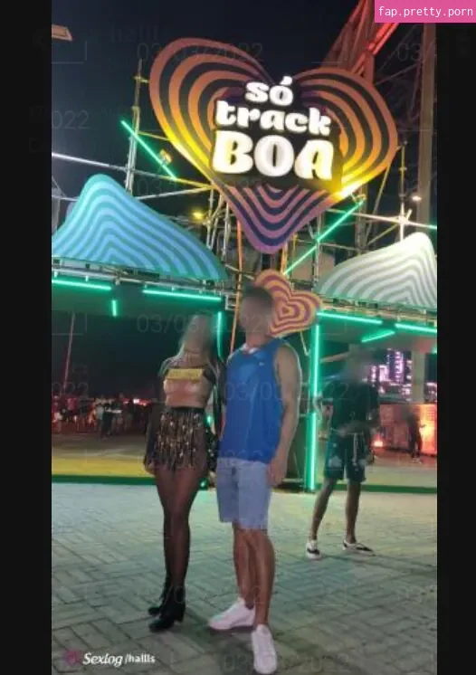 Casal Hallls - Photo #01