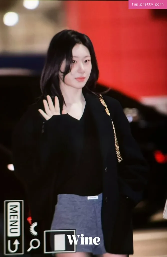 Chaeryeong - Photo #41