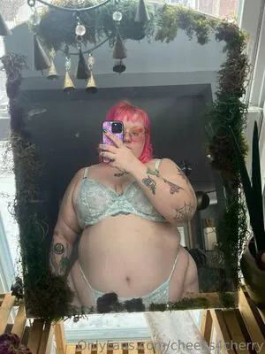 cheeks4cherry