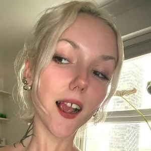 cherryisabellejones