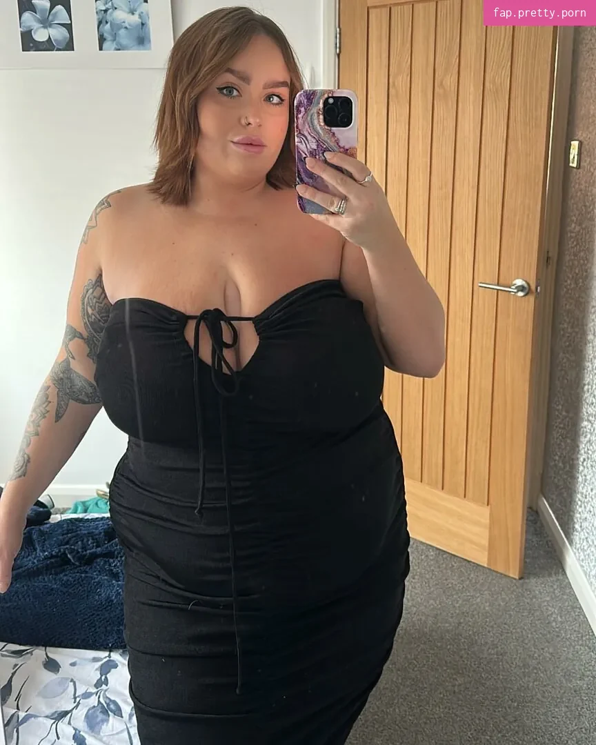 Chloe Hatton - Photo #46