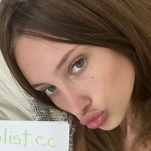 Chloe Haze