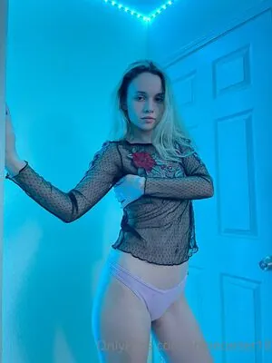chloecarter18