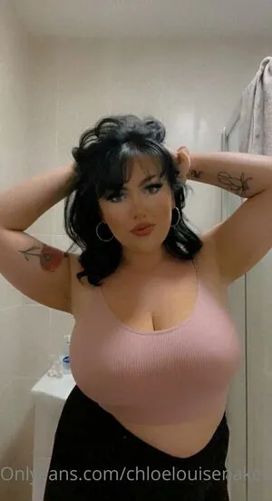 Chloelouisenaked