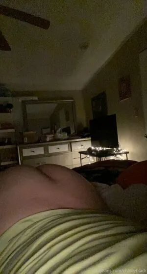 chloeyblack