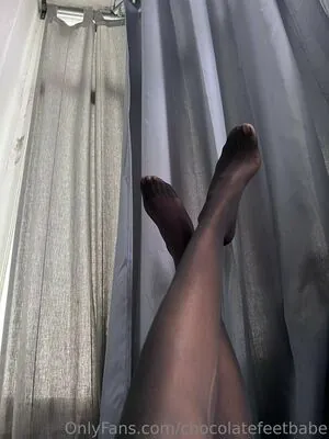 chocolatefeetbabe