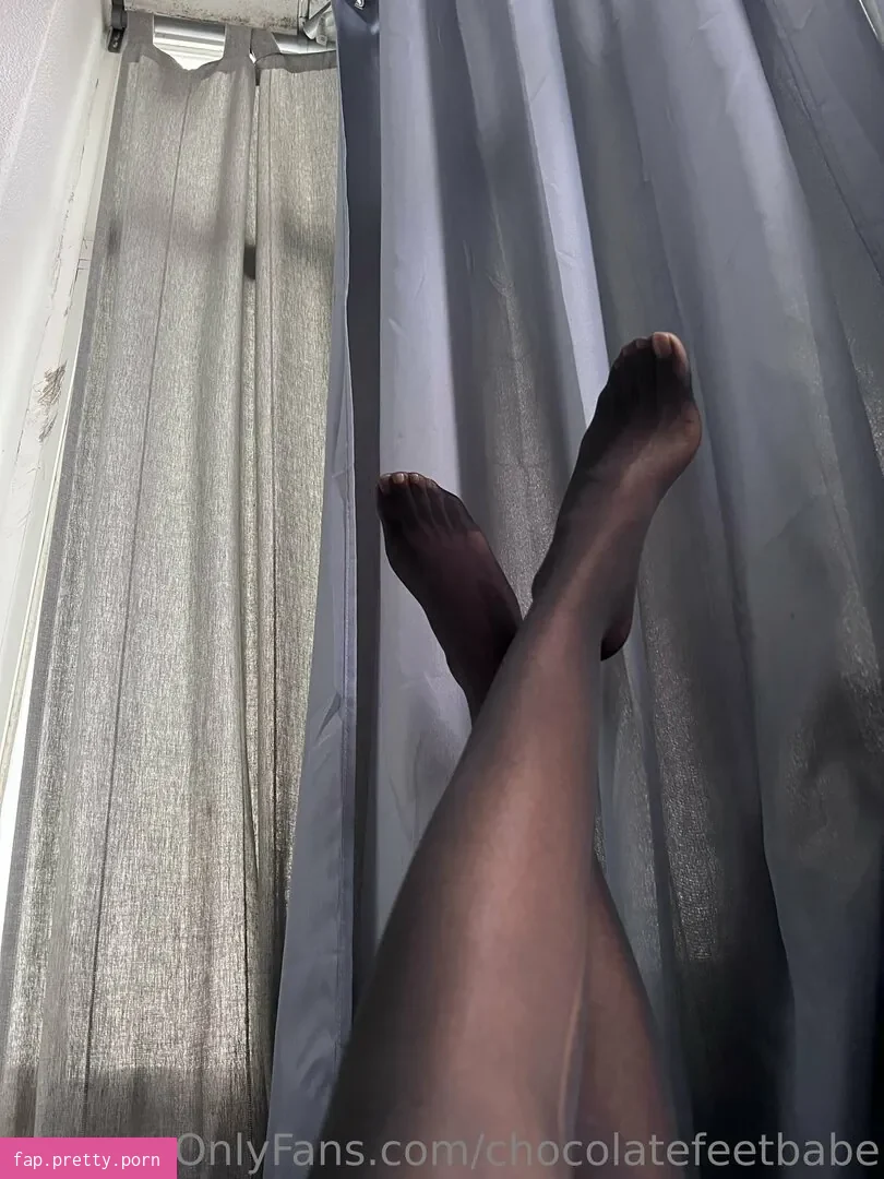 chocolatefeetbabe - Photo #40