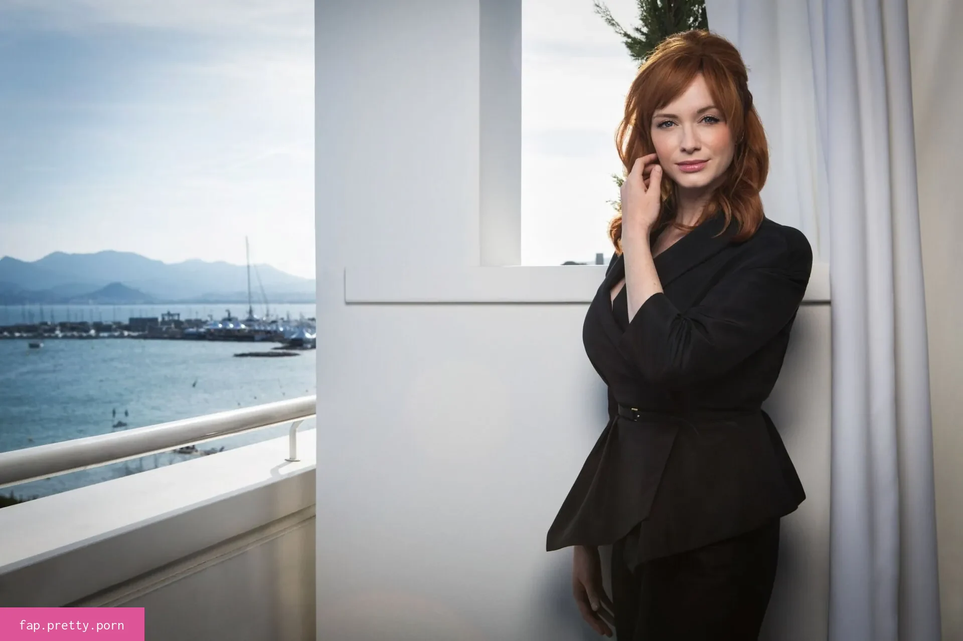Christina Hendricks - Photo #35