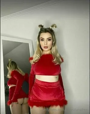 chrysilunafree