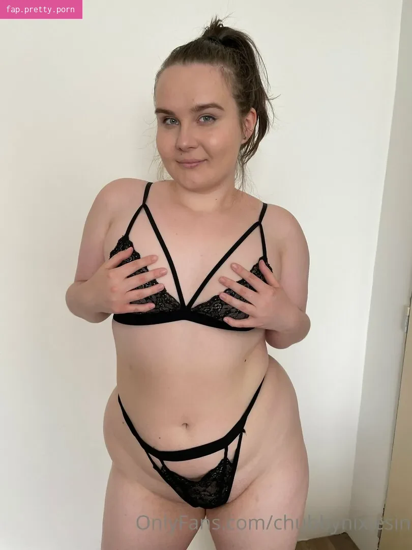 chubbynixiesin - Photo #52