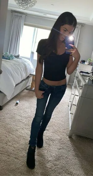 Carlie Jo