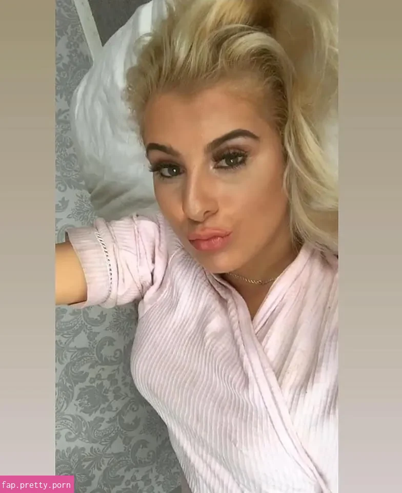 Chloe Joanne Carter - Photo #20