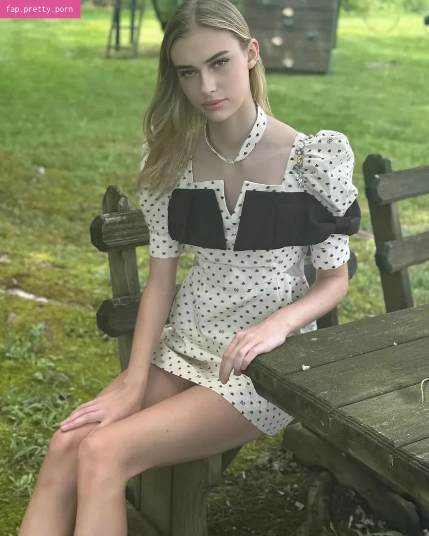 Claire Jameson - Photo #16