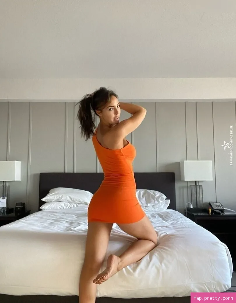 Cassie Lee - Photo #05