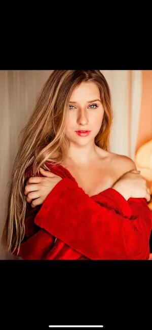 Cela Lopes