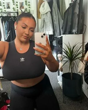 chelsea-leigh