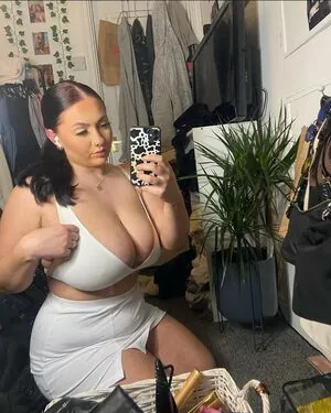 chelsea-leigh