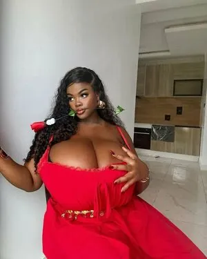 Chioma Lovv