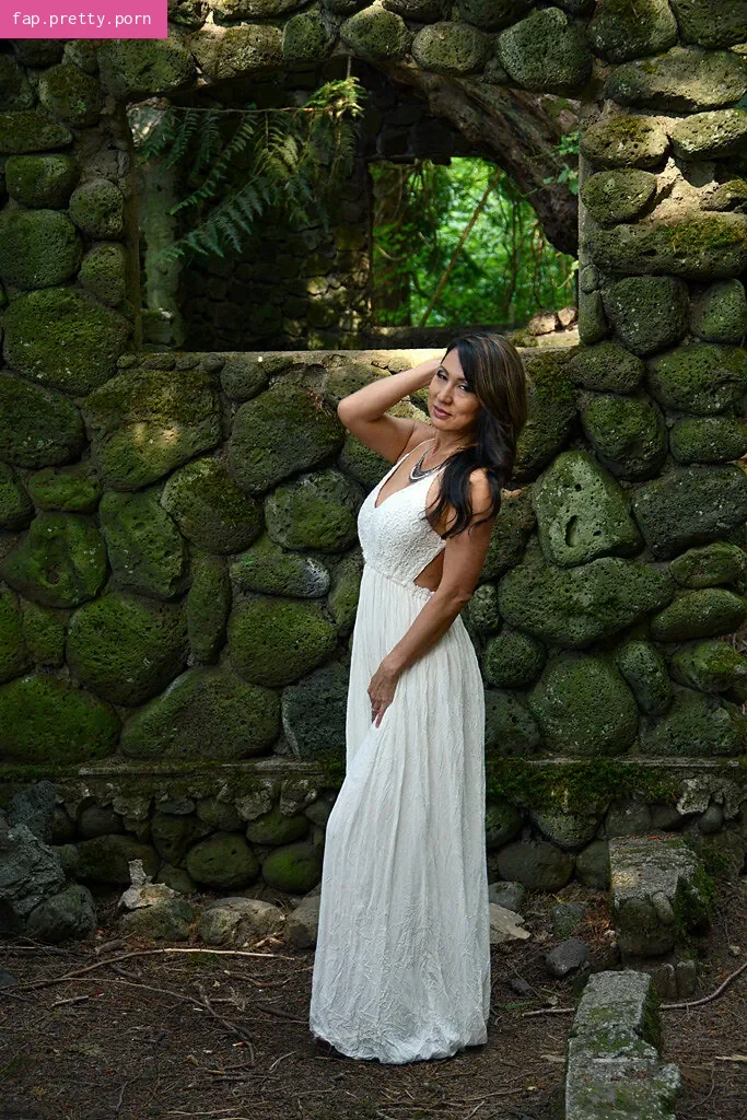 Christy Lee - Photo #09