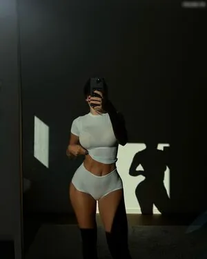 Claudiaisabella