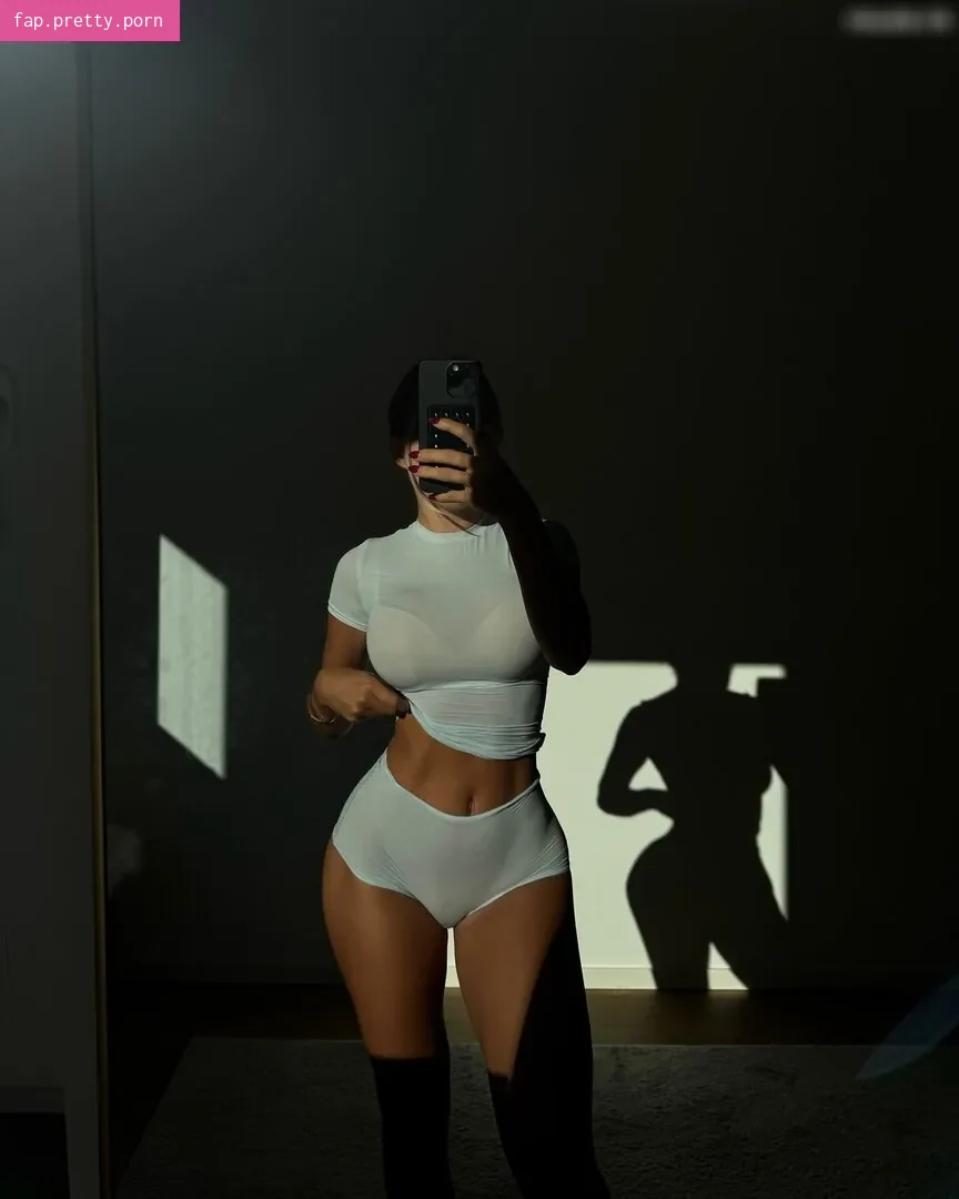 Claudiaisabella - Photo #63