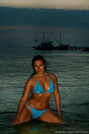 curvy_lady_me