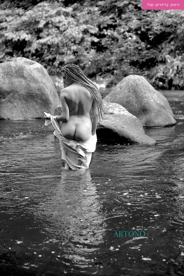 Call_me_Moni - Photo #03