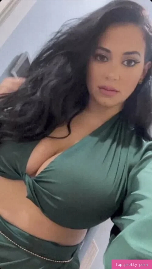Carla Medrano - Photo #04