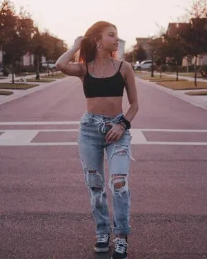 Carlie Marie