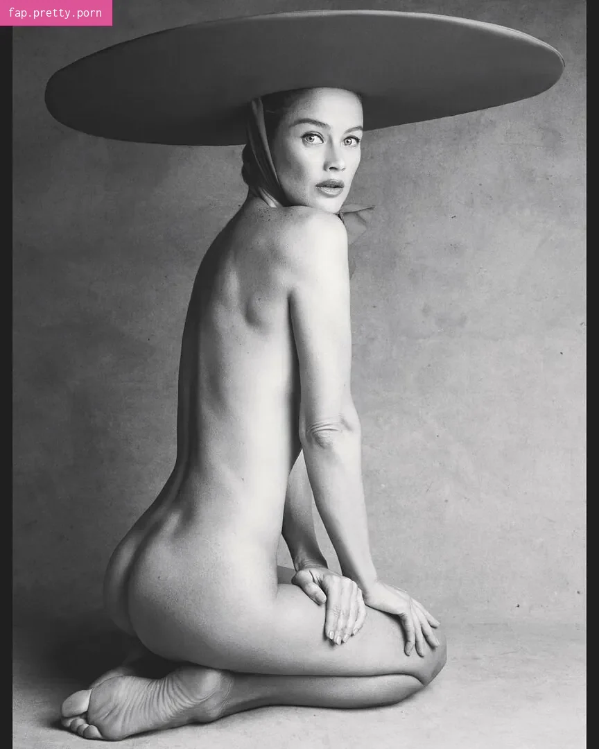 Carolyn Murphy - Photo #01