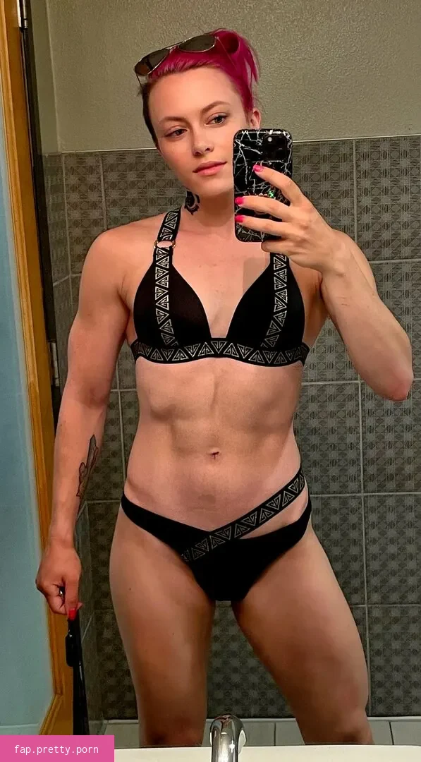 Claire Max - Photo #27