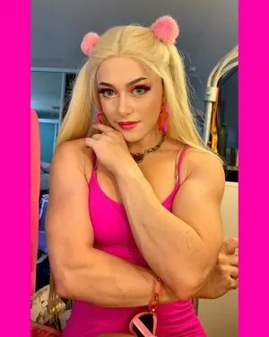 Claire Max