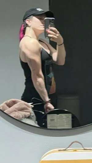 Claire Max