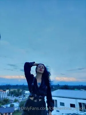 clementina_moon