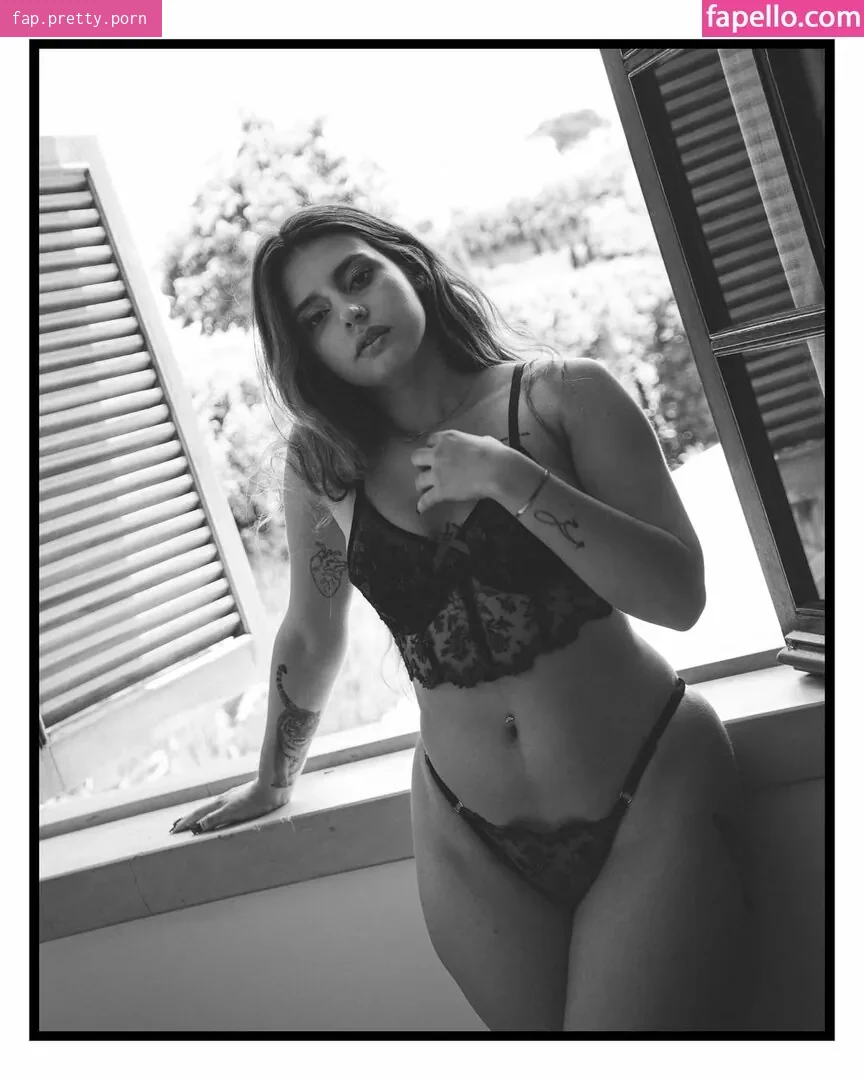 Courtney Miller - Photo #17