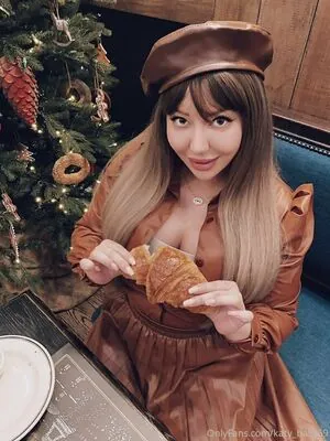 curvy_model_kate