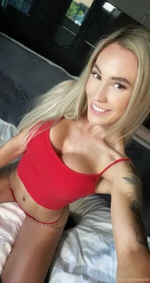 collegehotwife
