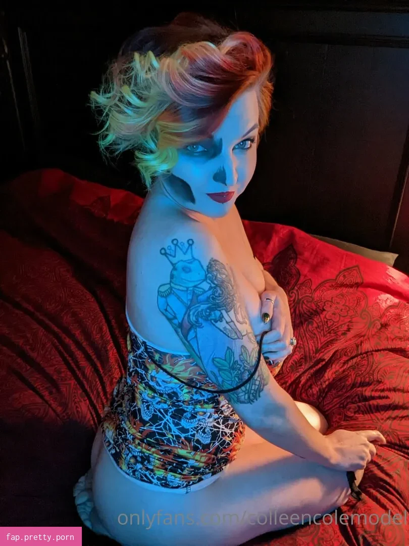 commandingcoquette - Photo #11