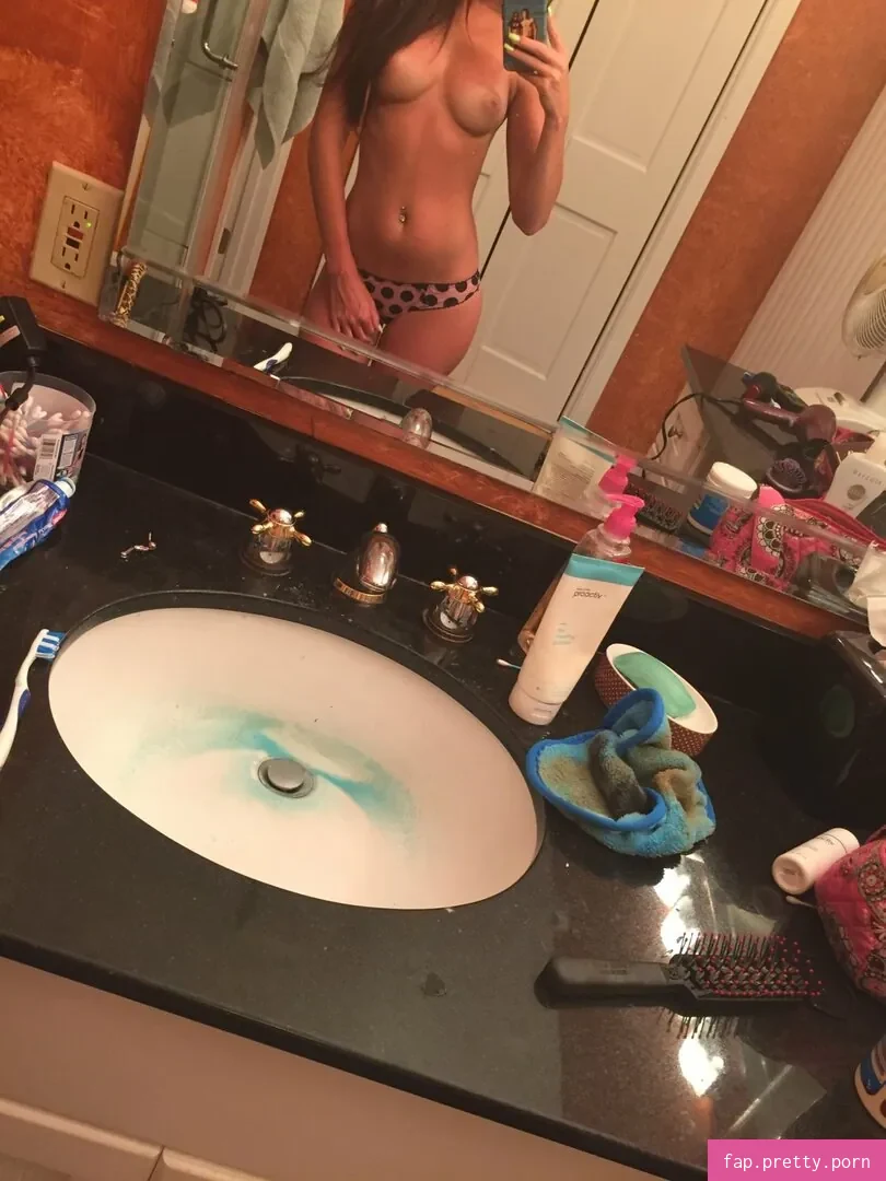 Courtney O'Connell - Photo #88