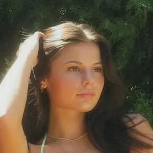 Camryn Roche