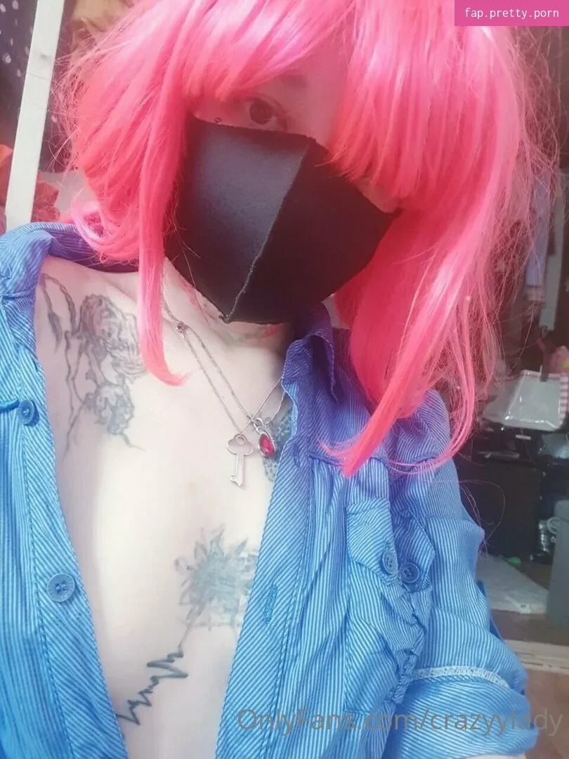 crazyylady - Photo #01