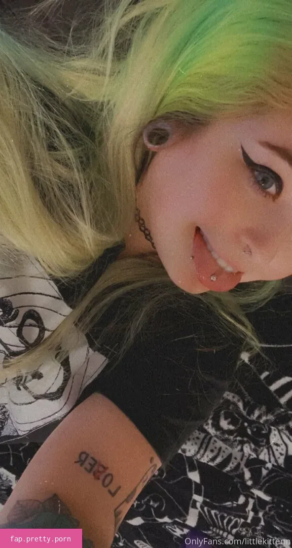crybbykittenn - Photo #64