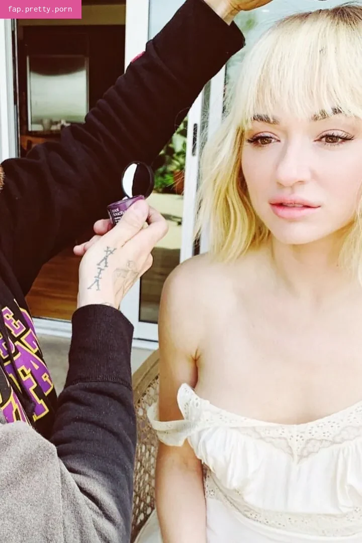 Crystal Reed - Photo #10
